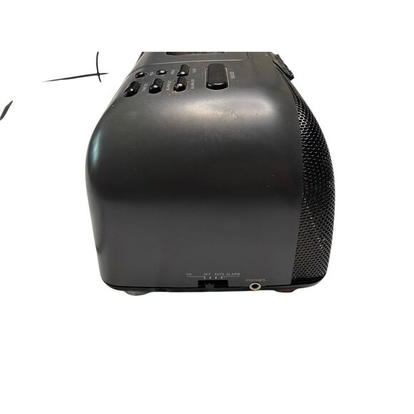 LXI Series AM FM Clock Radio With Cassette Player Boombox Alarm Clock Black - Picture 8 of 16